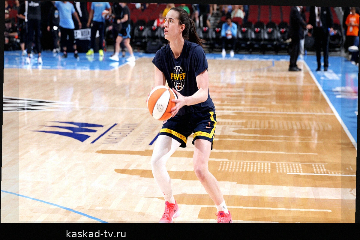 Кейтлин Кларк в новом цвете кроссовок Nike Caitlin 1: представлен 'Hot Punch'