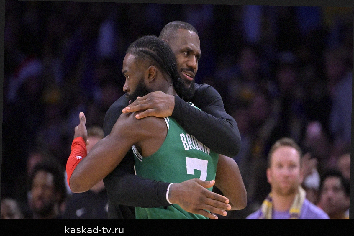 Джейлен Браун примерил форму «76ers» и рассказал о совместной игре с ЛеБроном Джеймсом